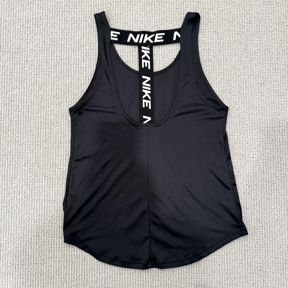 Nike Black Fitted Sleeveless Tank Top